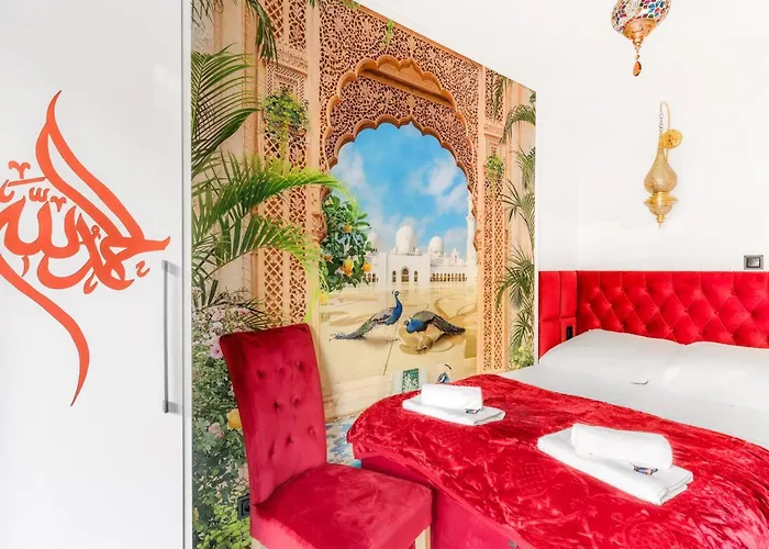 Orient Panoramic Apartment *